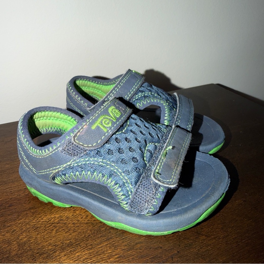 TEVA TODDLER PSYCLONE XLT SANDALS  Size 5
